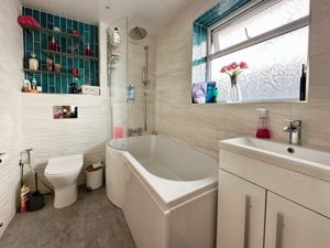 En-Suite- click for photo gallery